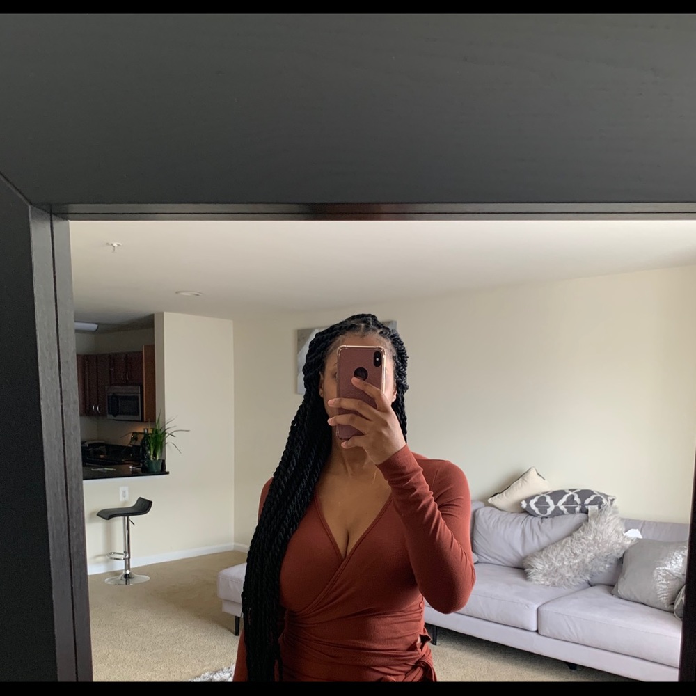 Rust color V neck crop